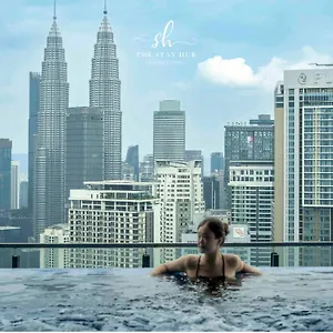Апартаменты The Luxe Klcc View Sky Pool, Куала-Лумпур